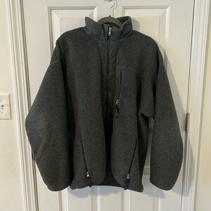 Mens Patagonia Zip Up Fleece Jacket.